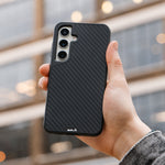 Explore the advanced MagSafe® compatible technology featured in the Aramid Fibre Limitless 5.0 case for Galaxy S24, S24 Plus. | Galaxy S24,Galaxy S24 Plus